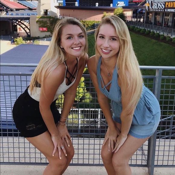 Meet your Posher, Hannah - Picture 2 of 4